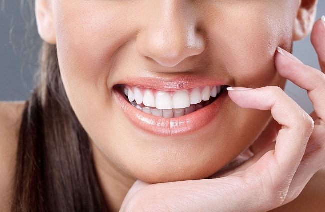 Выпрямление зубов без брекетов